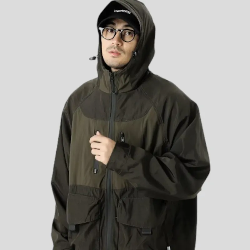 Color block windbreaker with rubberized zippers