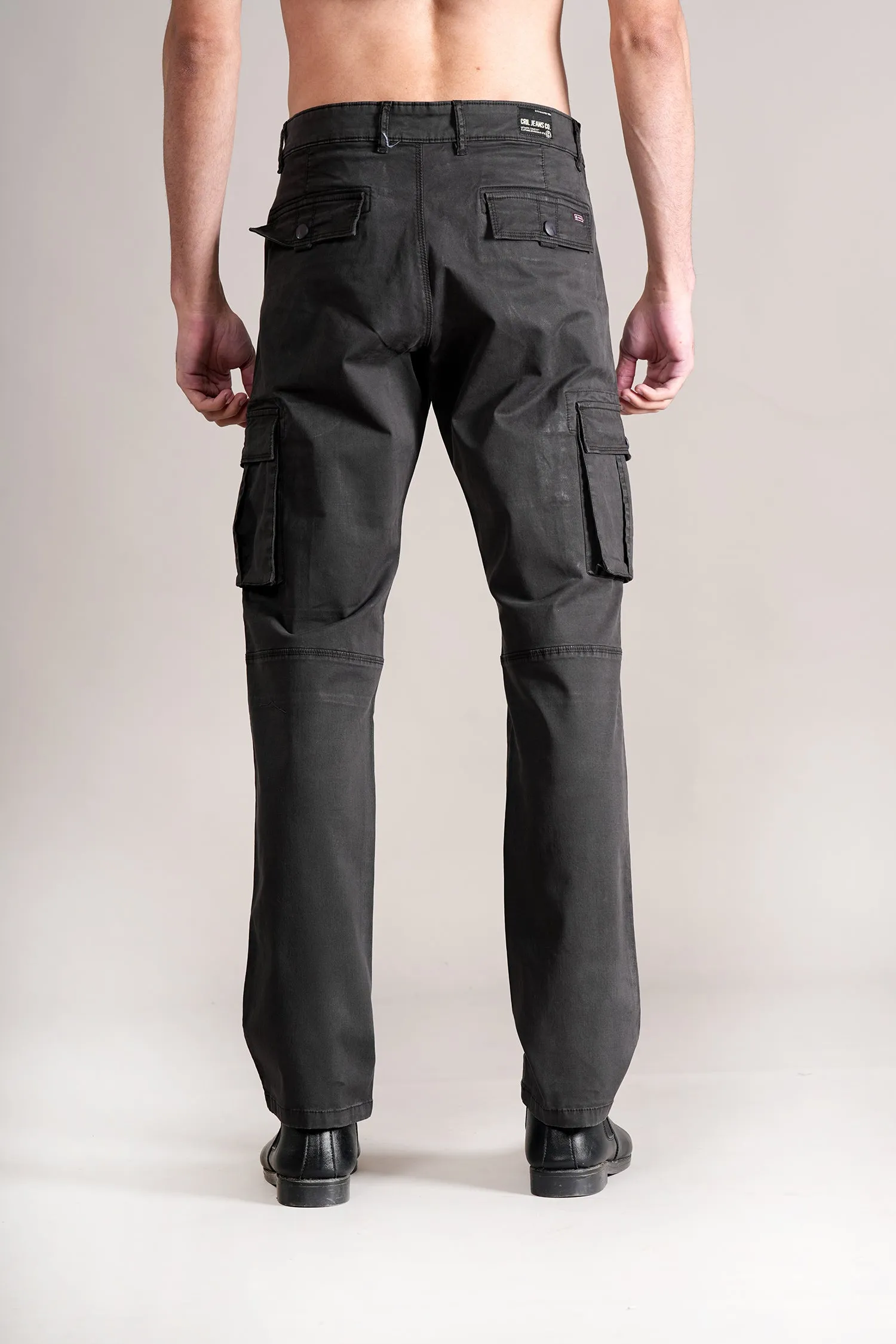 Men Dark Grey Solid Casual Cargo Pant