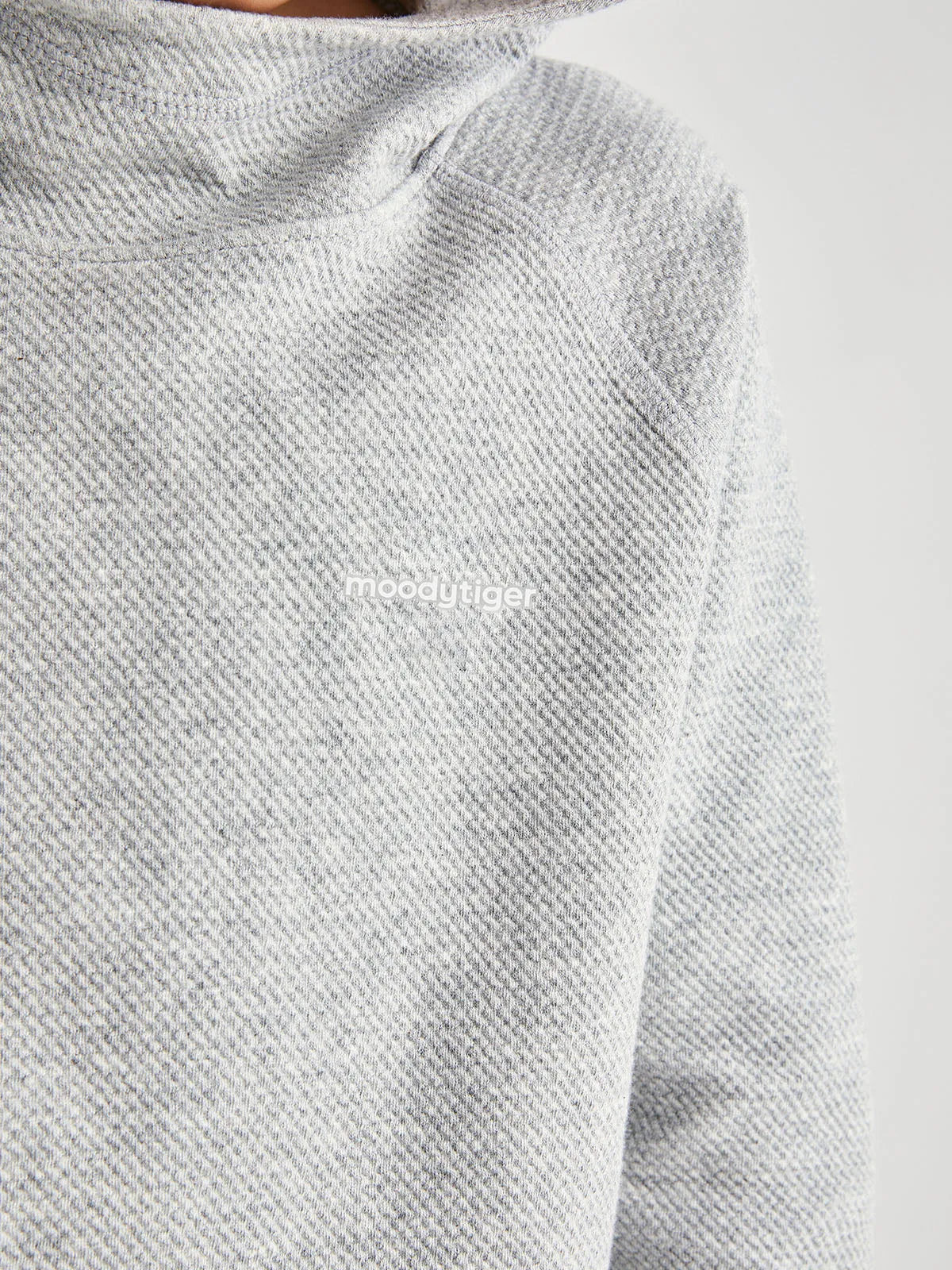 Nimble Pullover